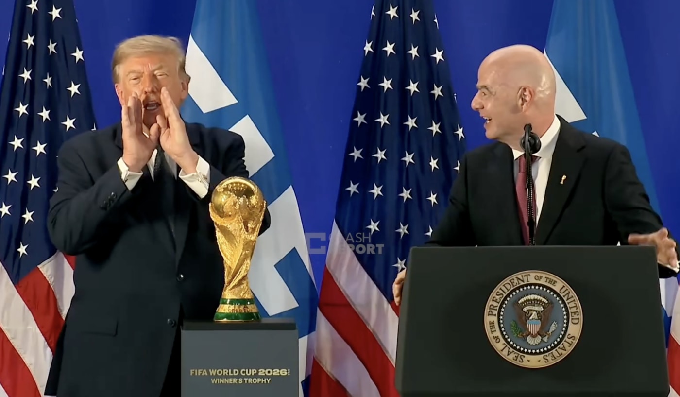 Donald Trump și Gianni Infantino în timpul conferinței de presă