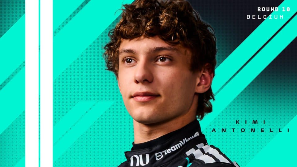 Pilotul italian Kimi Antonelli în mașina de Formula 1 pe circuitul de la Spa-Francorchamps