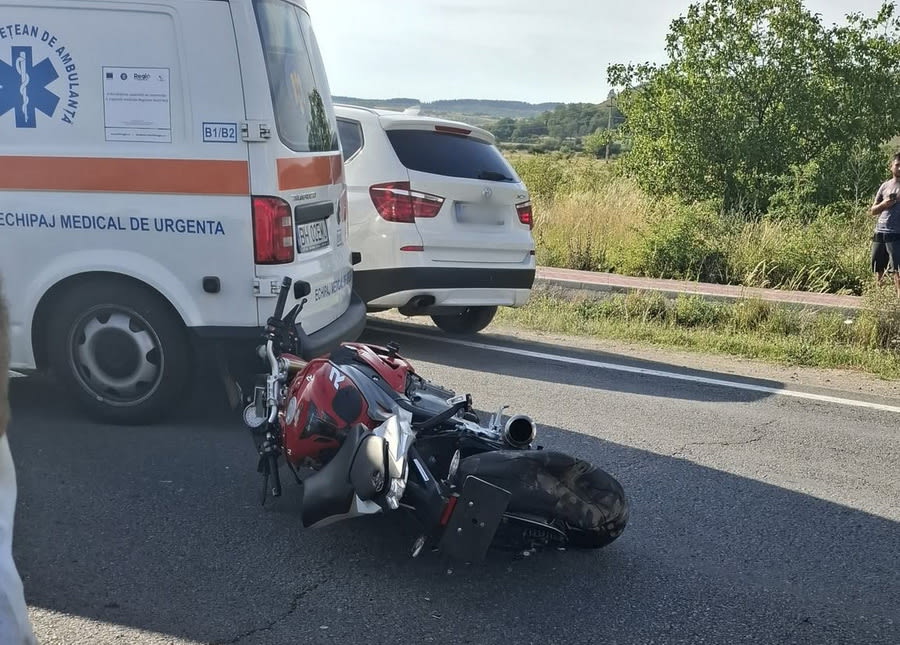 Accident rutier pe DN1 în Bihor între motocicletă și autocamion Accident rutier pe DN1 în Bihor între motocicletă și autocamion