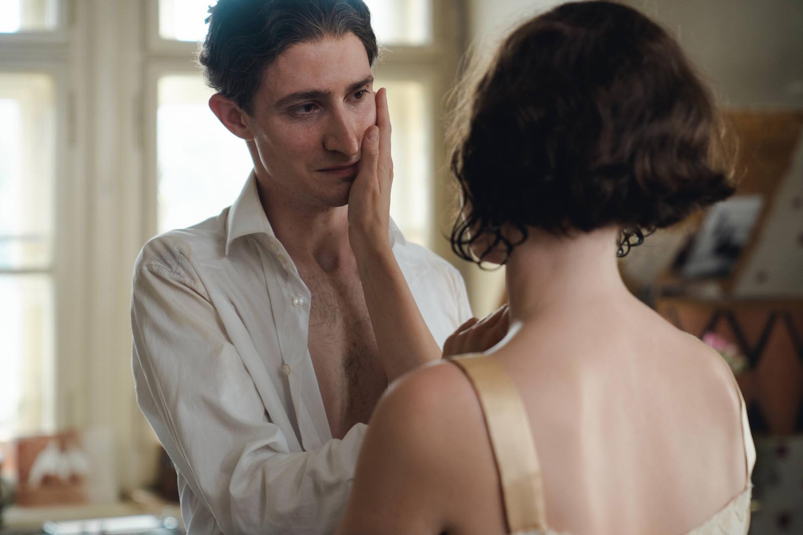 Actor în rolul lui Franz Kafka într-un film artistic