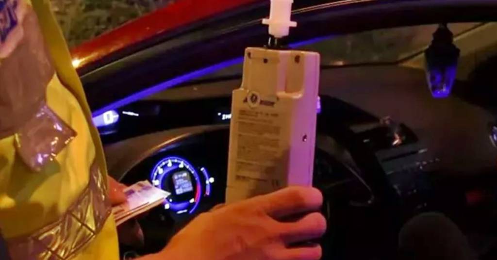 Polițiști din Făgăraș efectuează control rutier noaptea Polițiști din Făgăraș efectuează control rutier noaptea