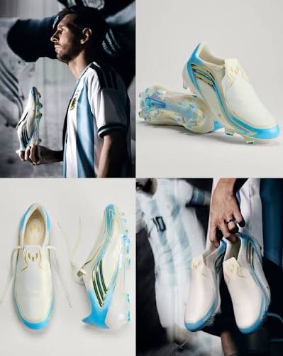 Messi purtând ghete albe pe teren de fotbal Messi purtând ghete albe pe teren de fotbal