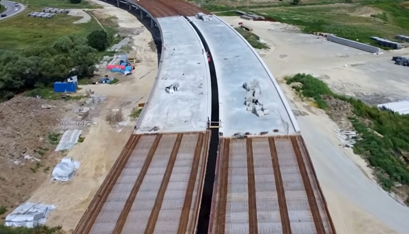 Imagini din dronă cu viaductul de la Topa Mică pe Autostrada Transilvania