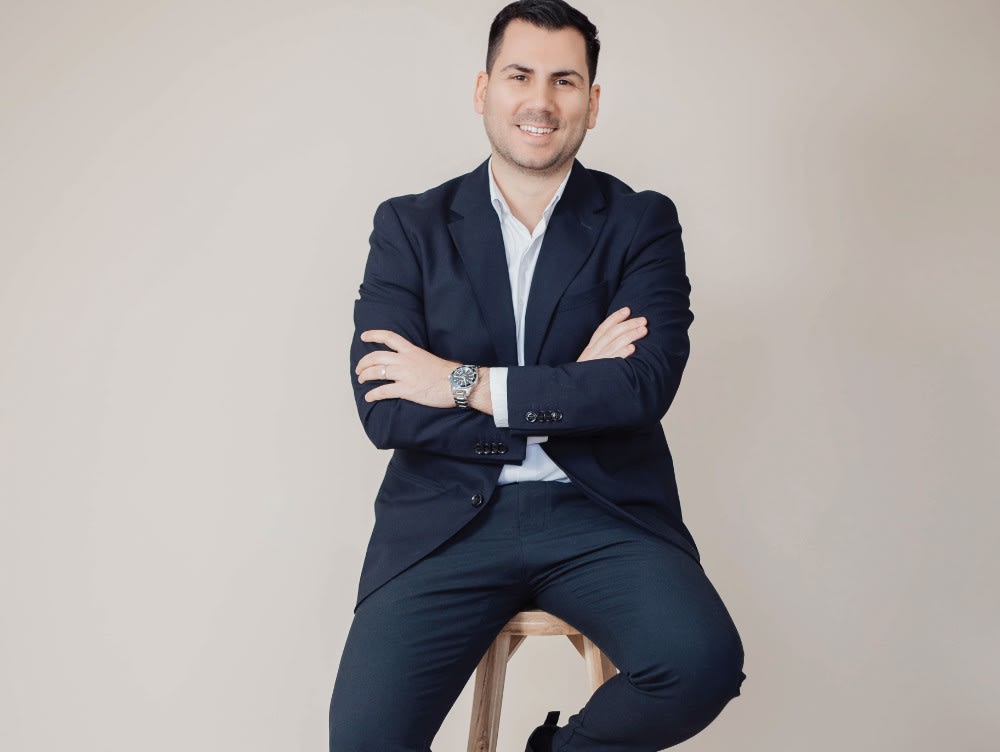 Platformă digitală AI pentru crearea clonei umane Platformă digitală AI pentru crearea clonei umane