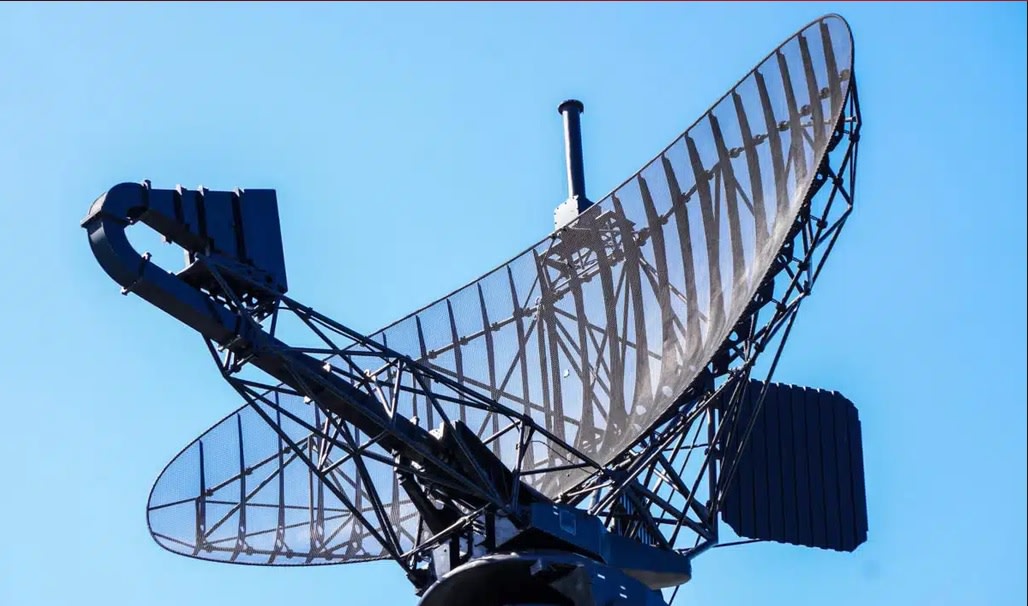 Radar militar monitorizând spațiul aerian în apropierea graniței cu Ucraina
