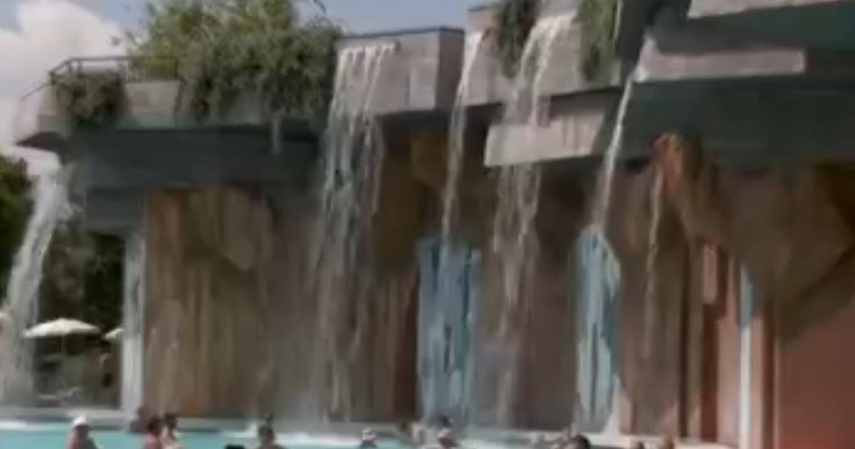 Parc acvatic cu tobogane uriașe și piscine în Ungaria Parc acvatic cu tobogane uriașe și piscine în Ungaria