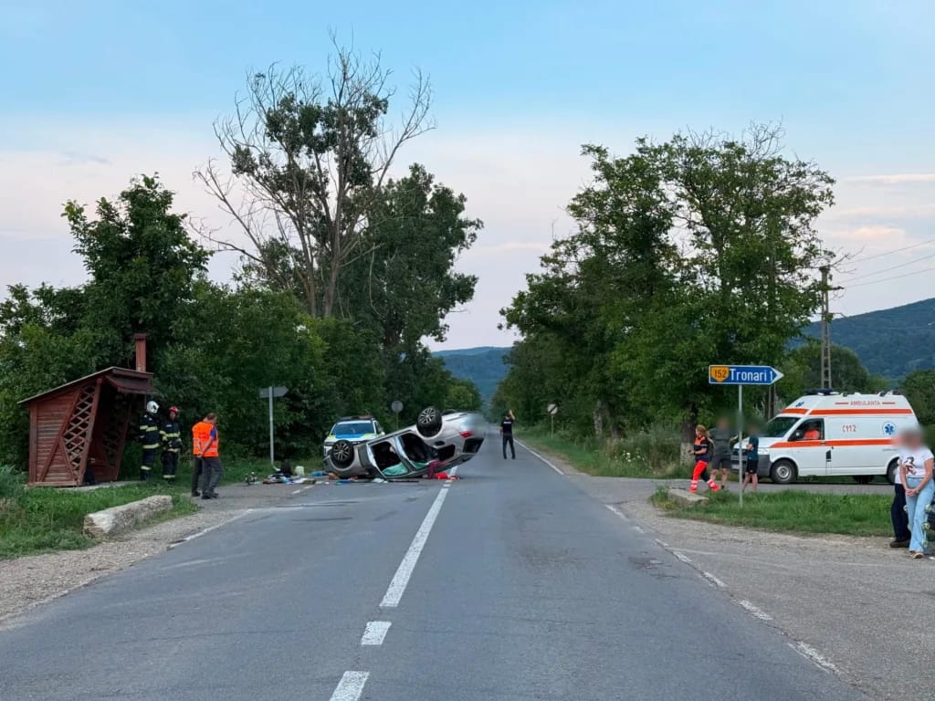 Mașini răsturnate în accident rutier în județul Buzău