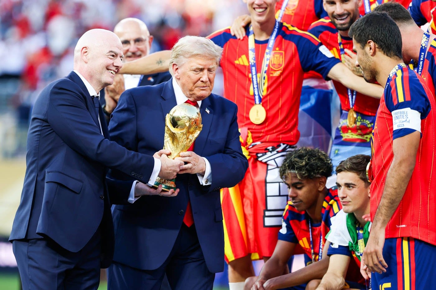 Donald Trump la ceremonia de premiere a Cupei Mondiale 2026