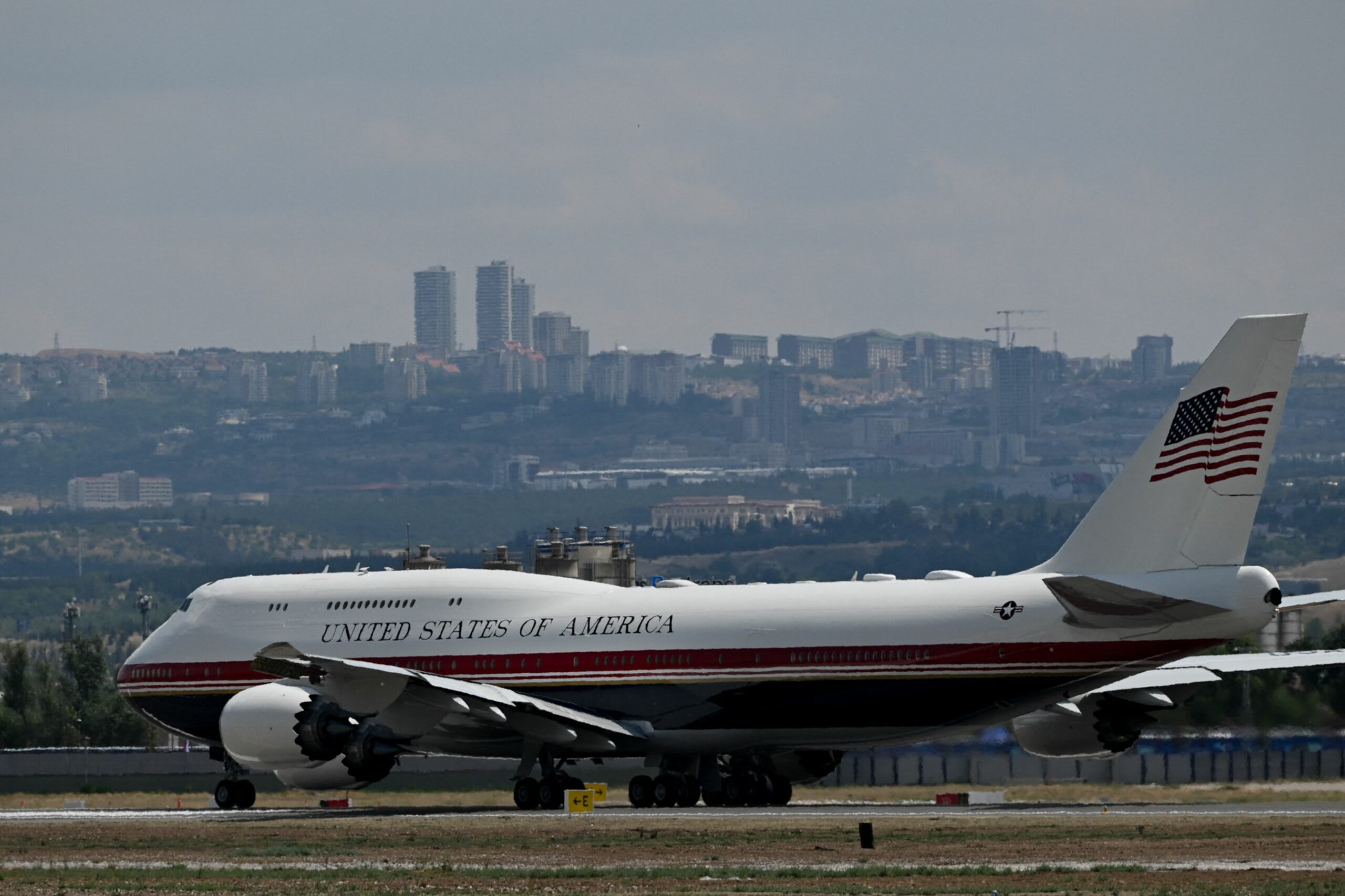 Avion Boeing 747 în proces de modernizare, aeronava prezidențială Avion Boeing 747 în proces de modernizare, aeronava prezidențială