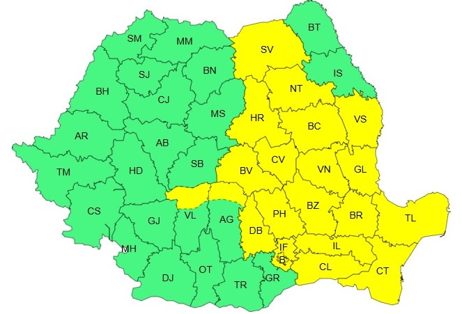 Furtuni și grindină peste orașul Brașov, cer înnorat Furtuni și grindină peste orașul Brașov, cer înnorat