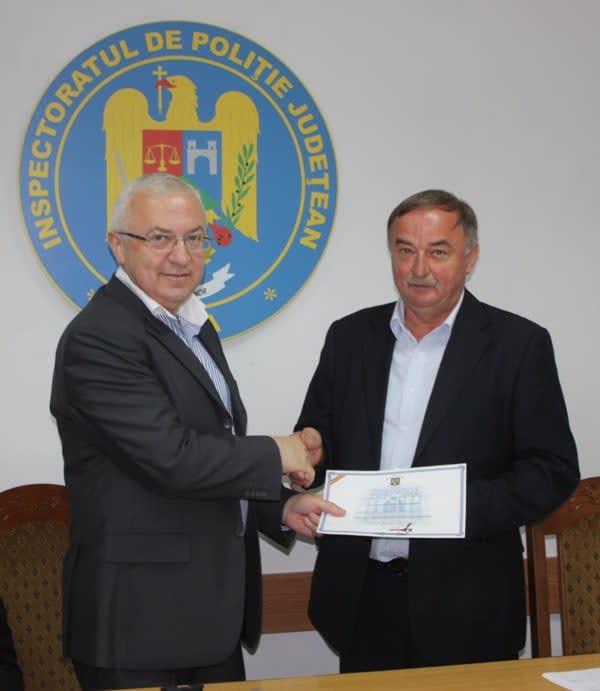 Comisarul şef de poliţie Ioan Hadjia în uniformă, la evenimentul de pensionare