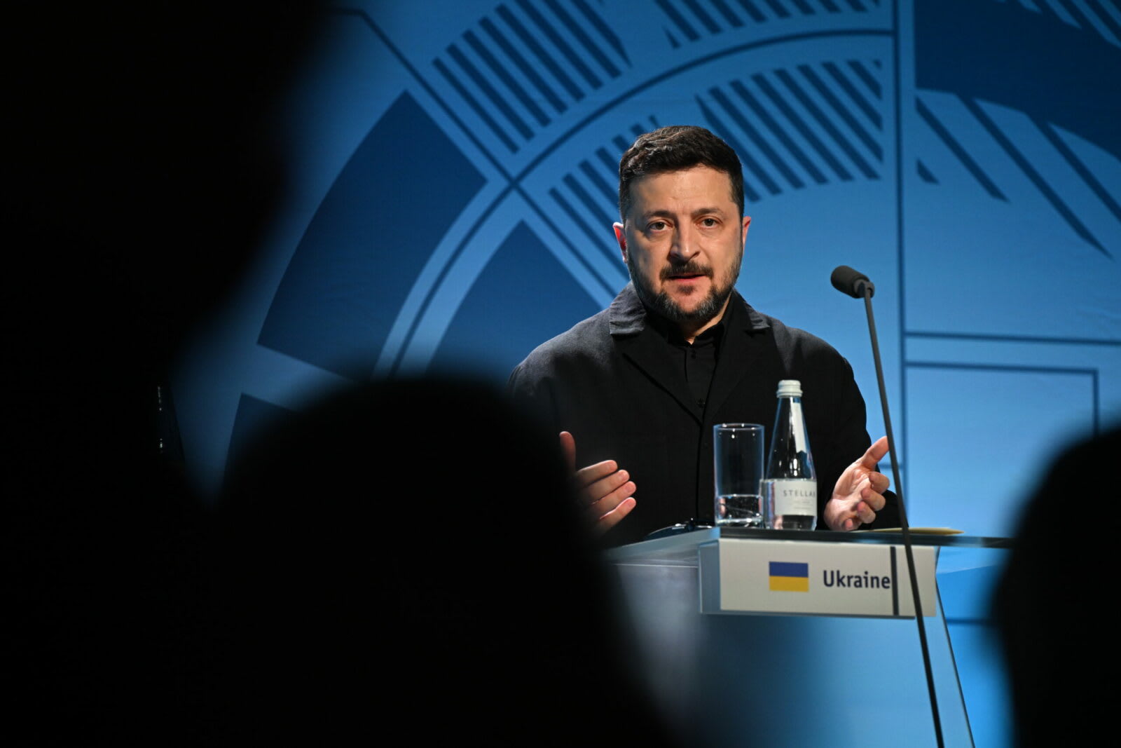Președintele ucrainean Zelenski în discurs public Președintele ucrainean Zelenski în discurs public
