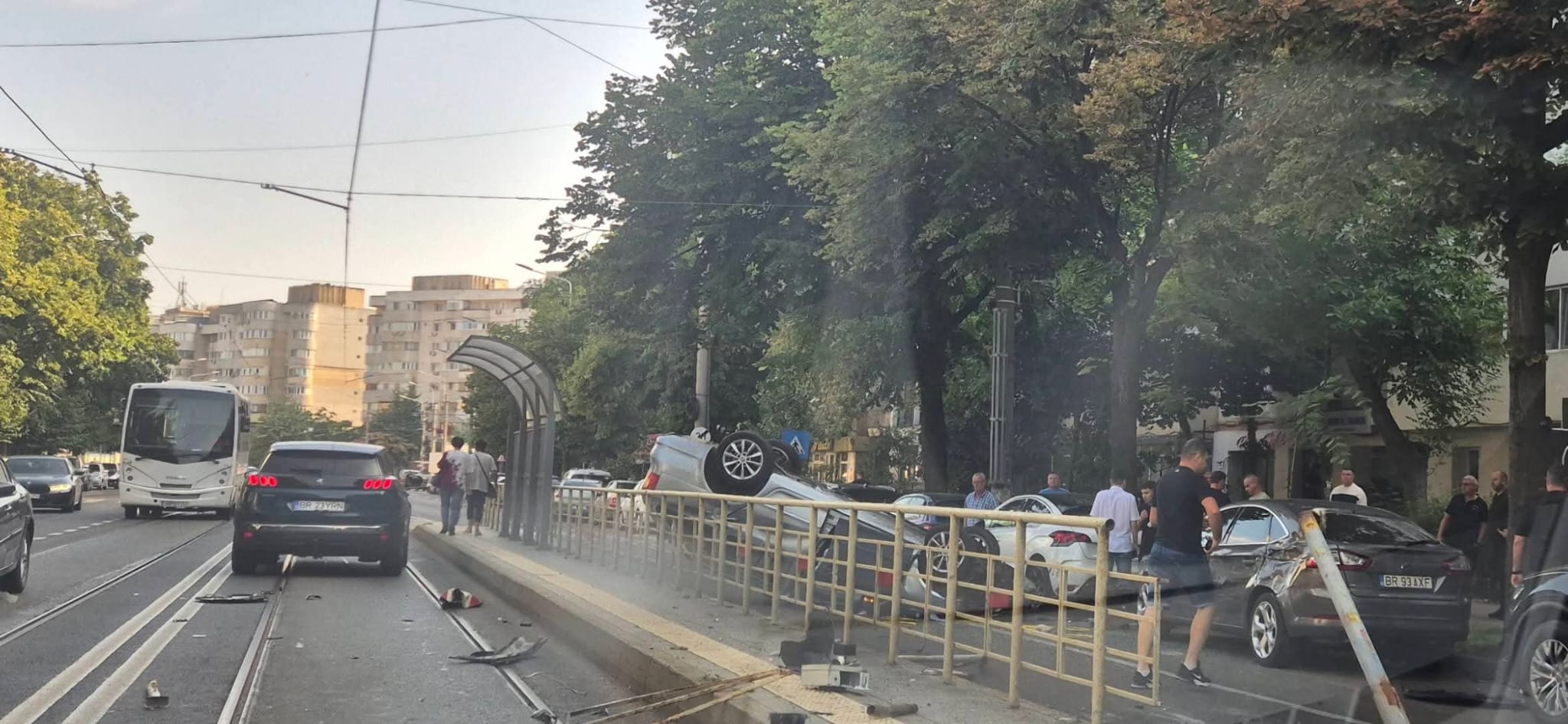 Mașină răsturnată pe Bulevardul Dorobanților din Brăila