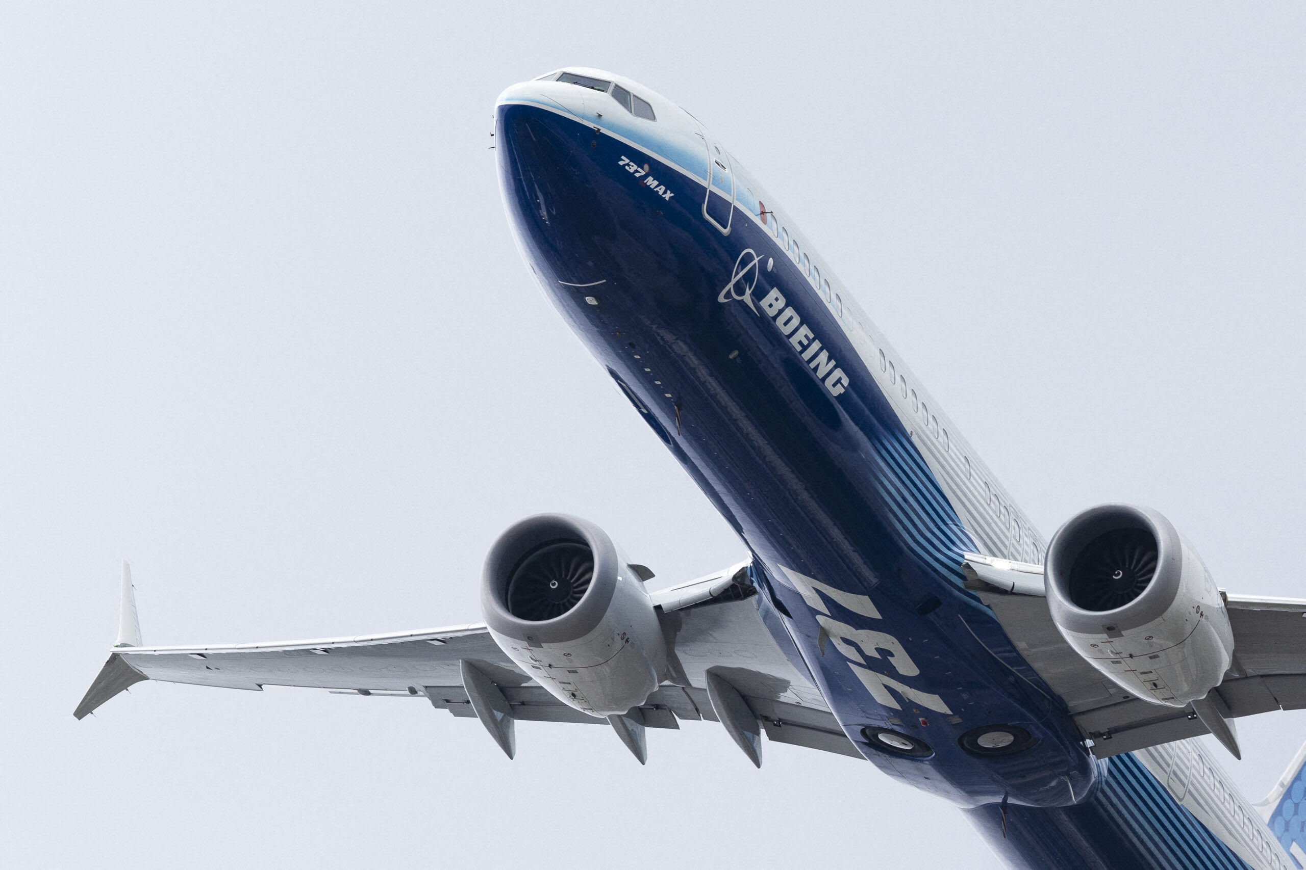 Avioane de pasageri în zbor peste Atlantic, sistem TCAS activat
