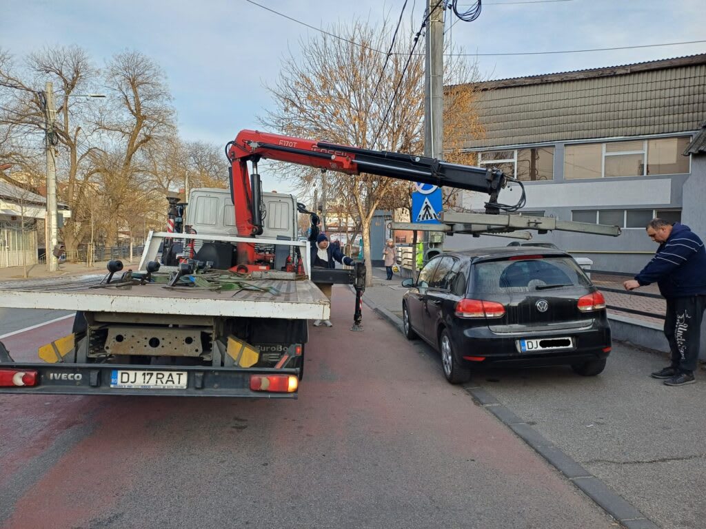 Mașini ridicate de R.A.T. SRL în Craiova Mașini ridicate de R.A.T. SRL în Craiova