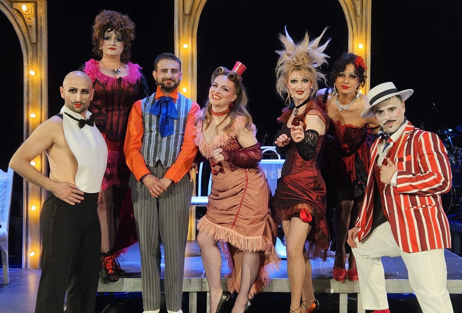 Spectacol de teatru la Nae Leonard Spectacol de teatru la Nae Leonard