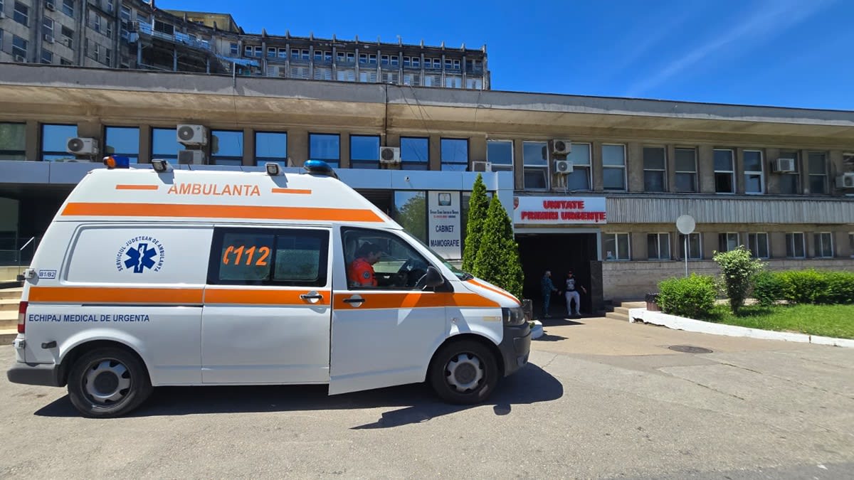 Personal medical în unitatea de primiri urgențe, intervenție medicală Personal medical în unitatea de primiri urgențe, intervenție medicală