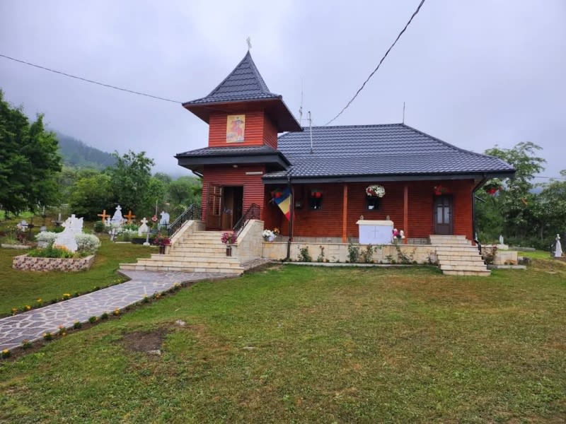 Biserica din Călugăreni