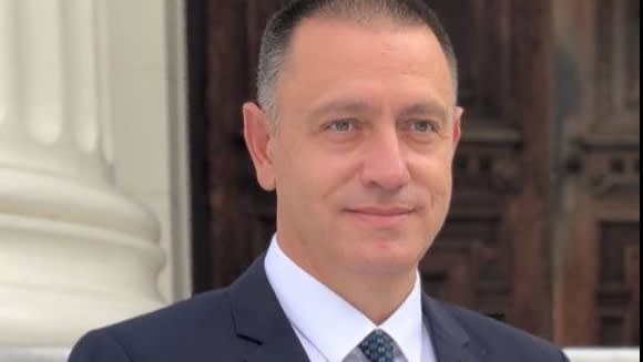 Deputat Mihai Fifor în discurs public despre criza politică Deputat Mihai Fifor în discurs public despre criza politică