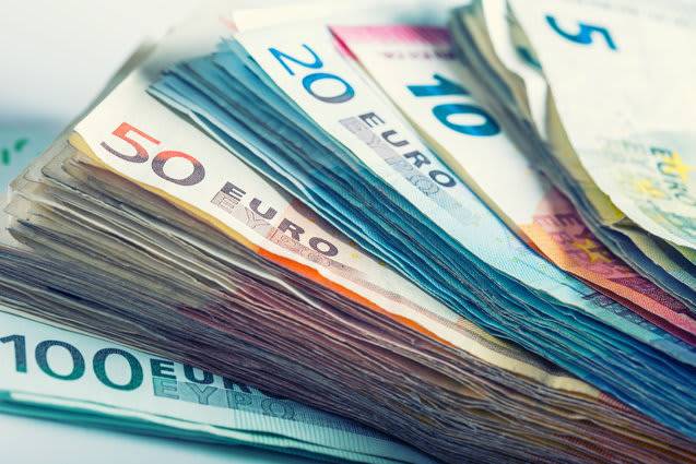 Investitori și antreprenori români în discuție despre fondurile de investiții