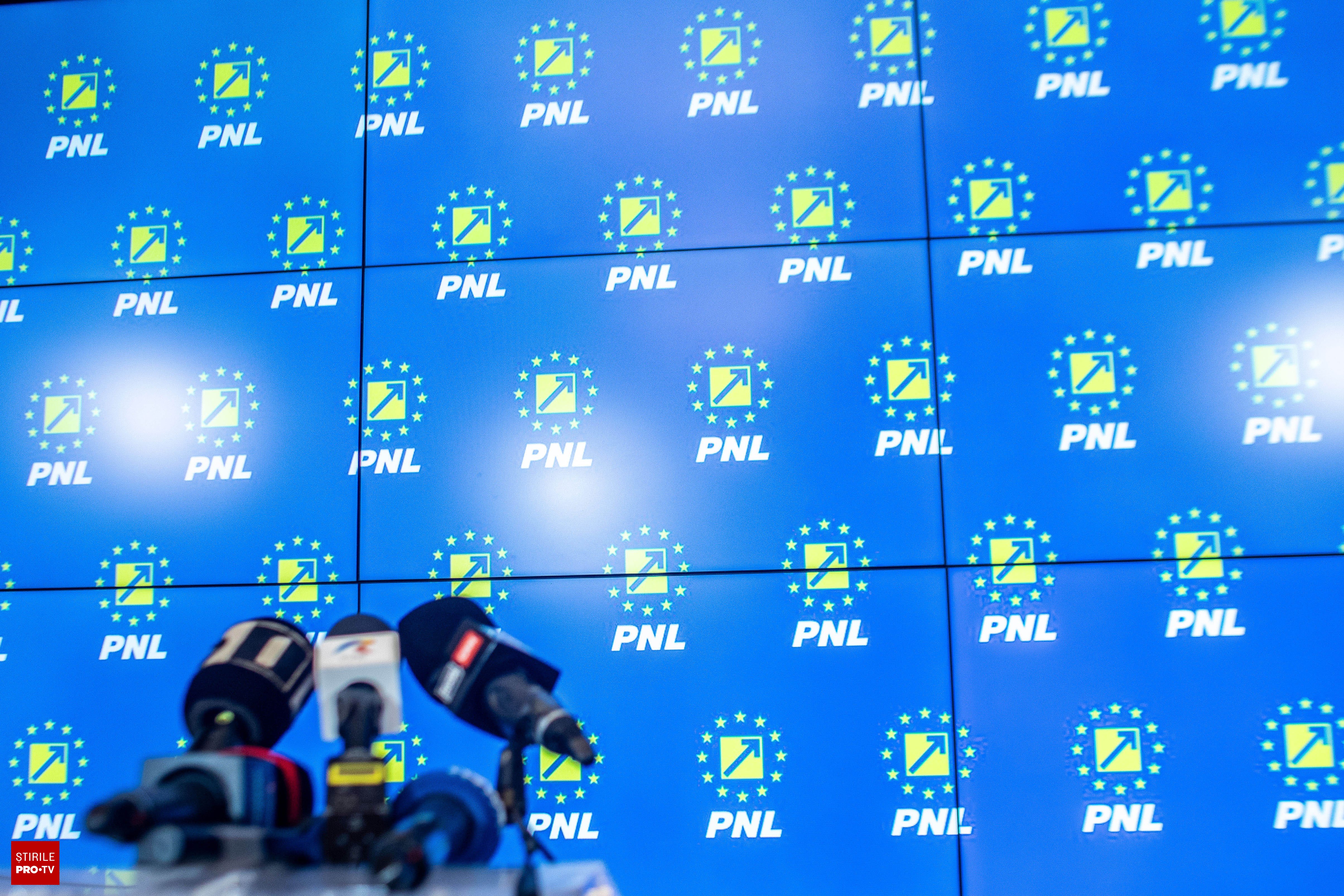 Reuniune politică PNL, schimbări în conducere