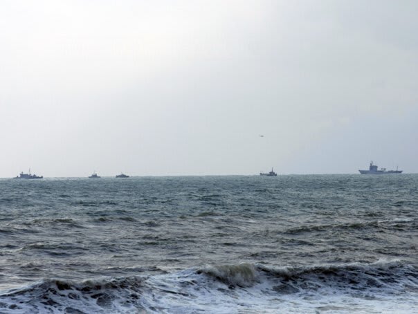 Navă petrolier cu GPL în flăcări în Marea Neagră, apropiere de Sfântu Gheorghe