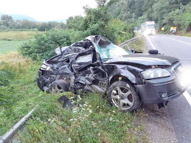 Mașini avariate pe șosea în Maramureș, accident rutier grav