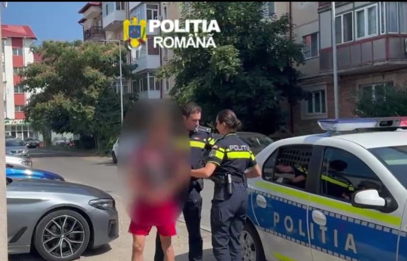 Polițiști în acțiune la locul incidentului din Călinești