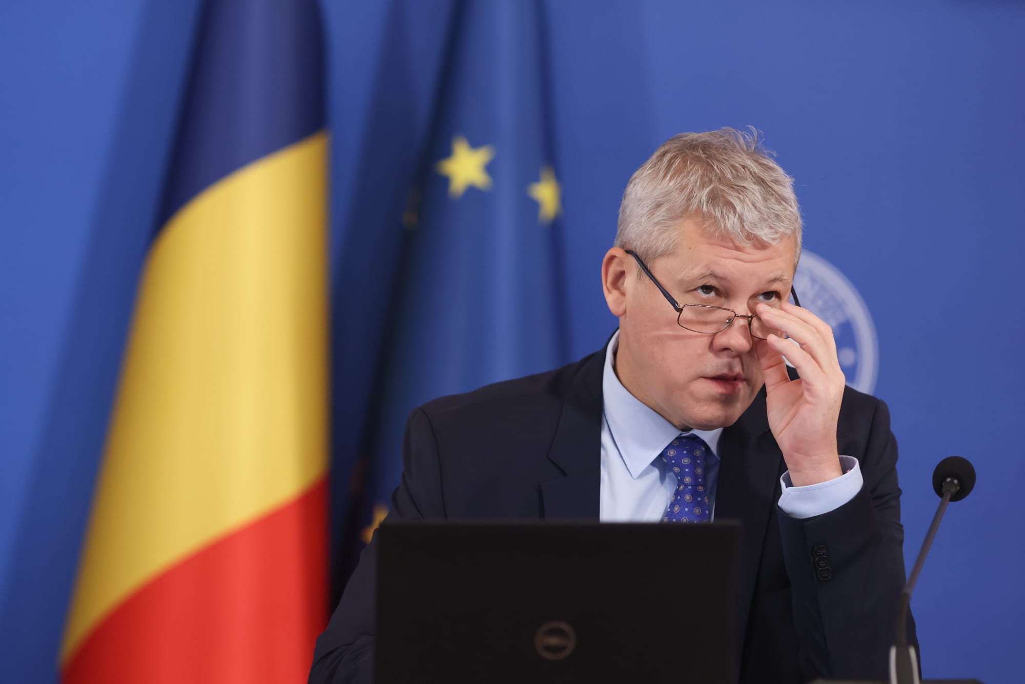 Cătălin Predoiu în timpul prezentării proiectului de lege