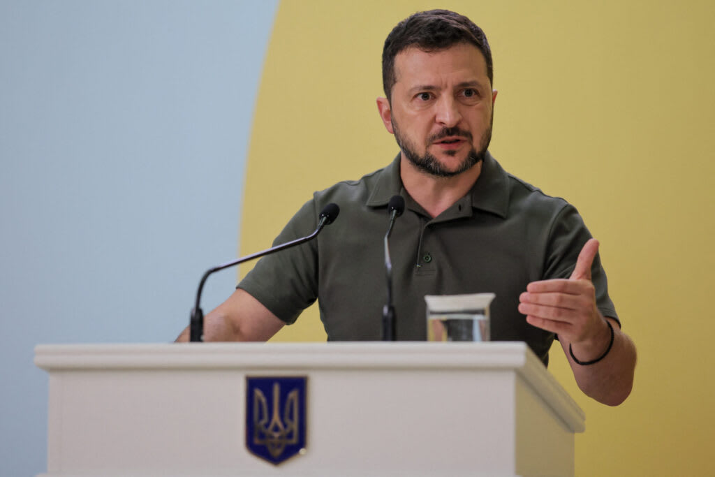 Președintele Ucrainei, Volodimir Zelenski, la o conferință de presă