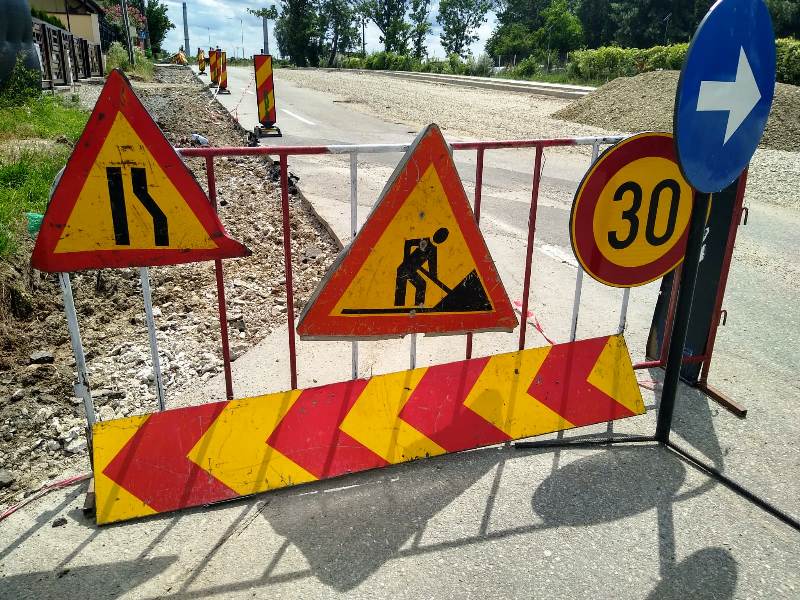 Lucrări de reabilitare a infrastructurii rutiere pe bulevardul Liviu Rebreanu
