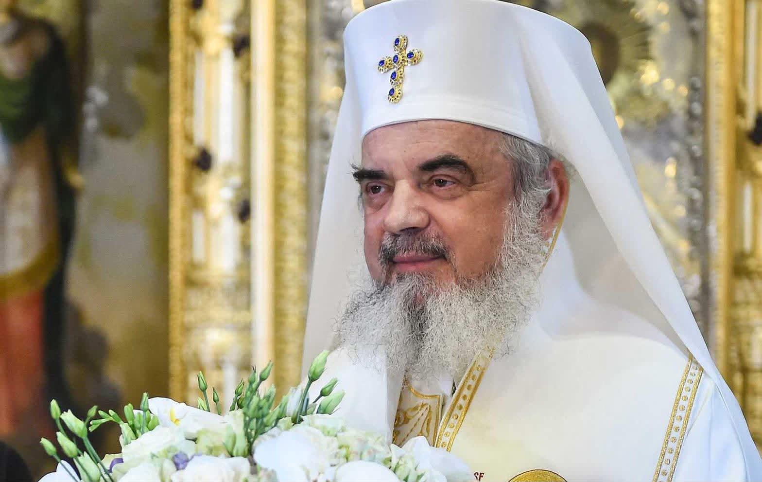 Patriarhul Daniel la ședința de aniversare în Pantelimon Patriarhul Daniel la ședința de aniversare în Pantelimon