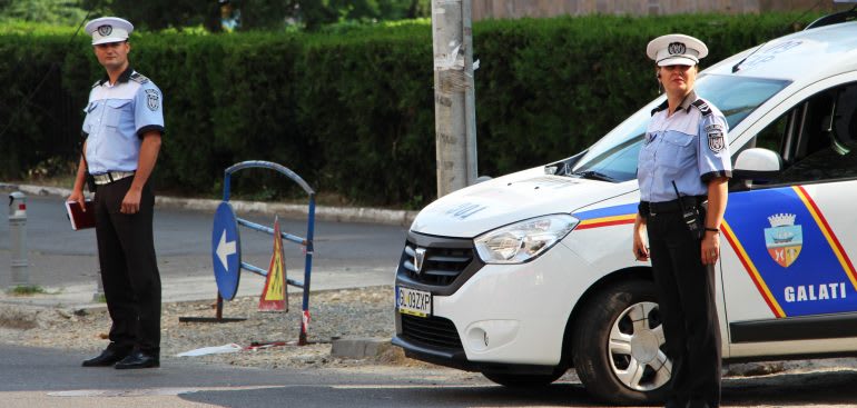 Polițiști locali echipați cu camere video corporale în teren, Galați