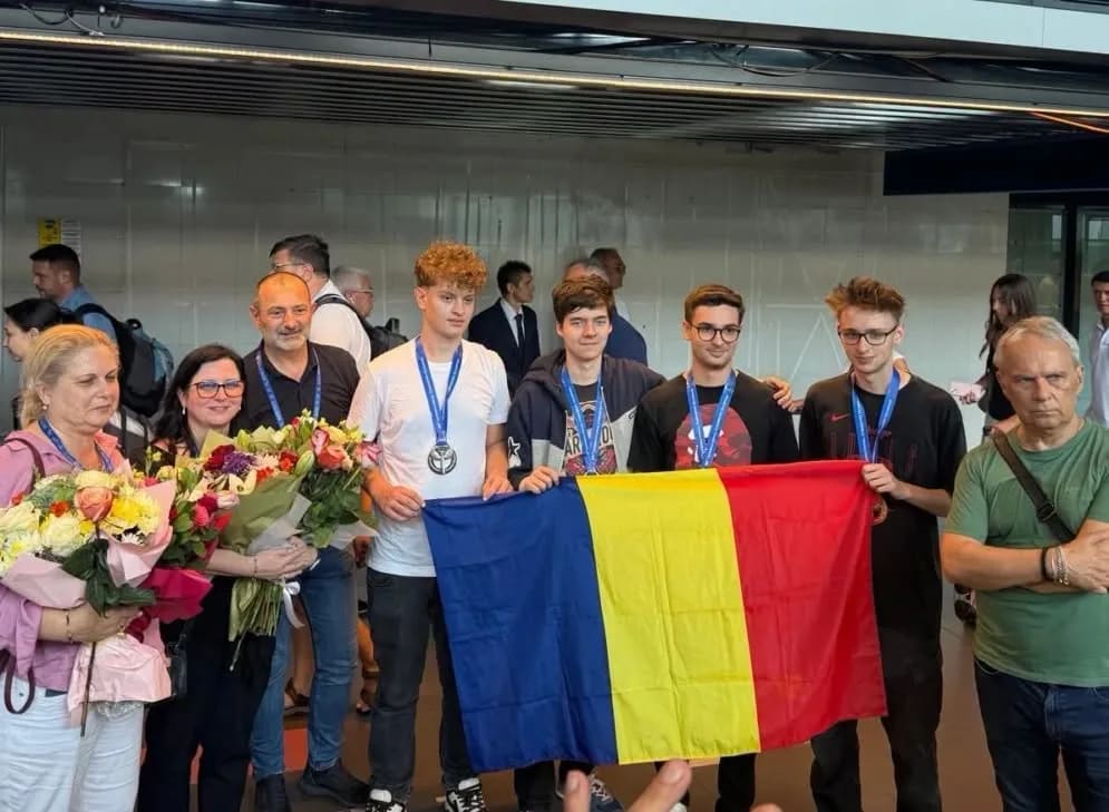 Elevi români medaliați la Olimpiada de Chimie 2026