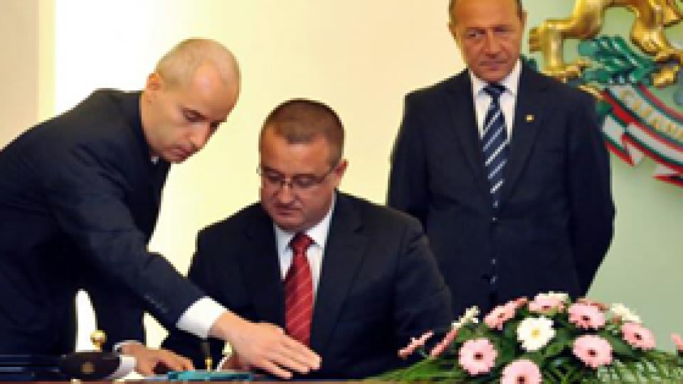 Sorin Blejnar în centrul imaginii, arhivă