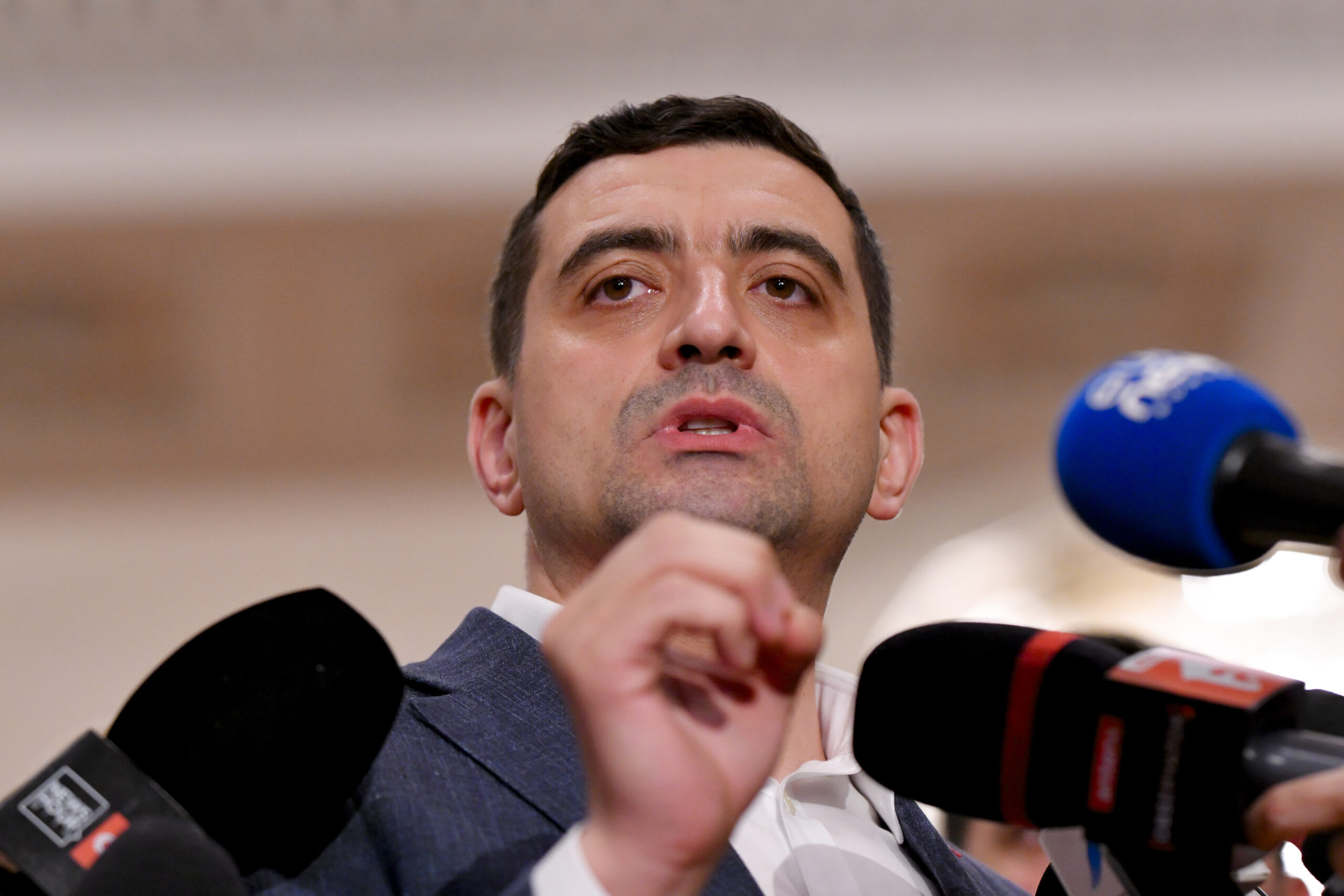 George Simion citind scrisoarea lui Grindeanu despre comisia de criză