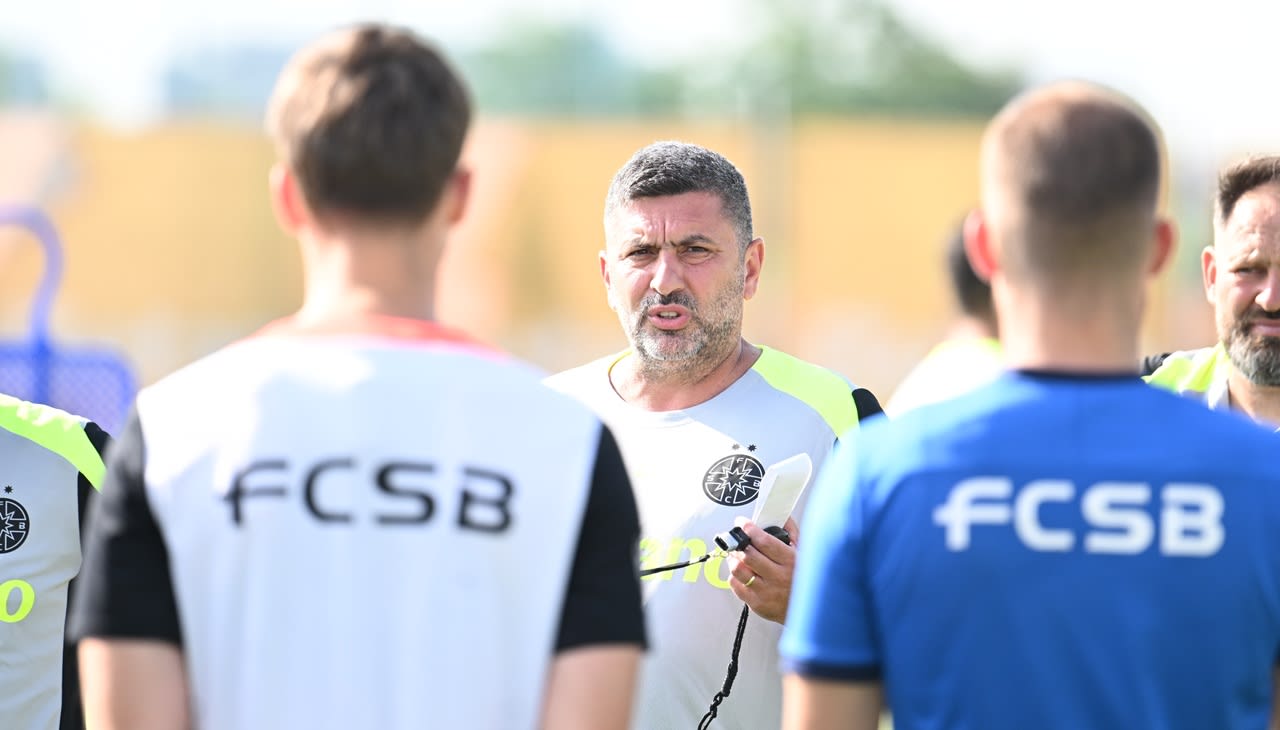Marius Baciu în conferință de presă, analizând transferurile la FCSB