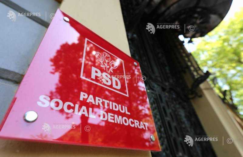 Politicieni în dezbatere parlamentară, simboluri legislative și steaguri românești