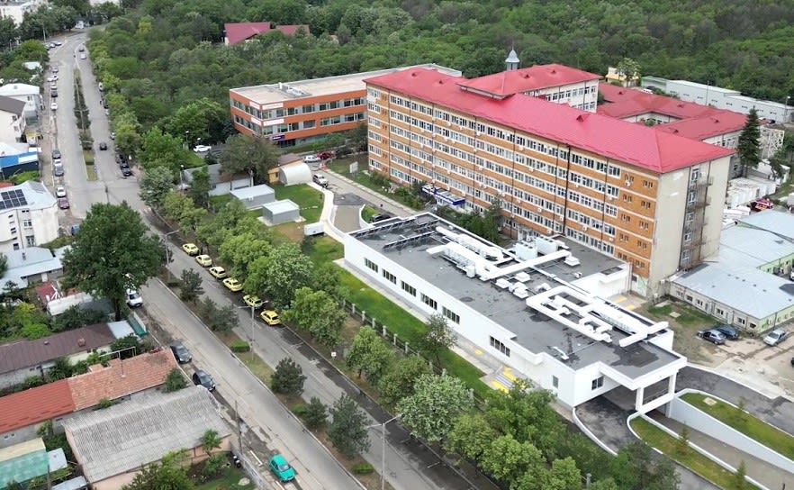 Echipaj medical în spitalul județean Buzău