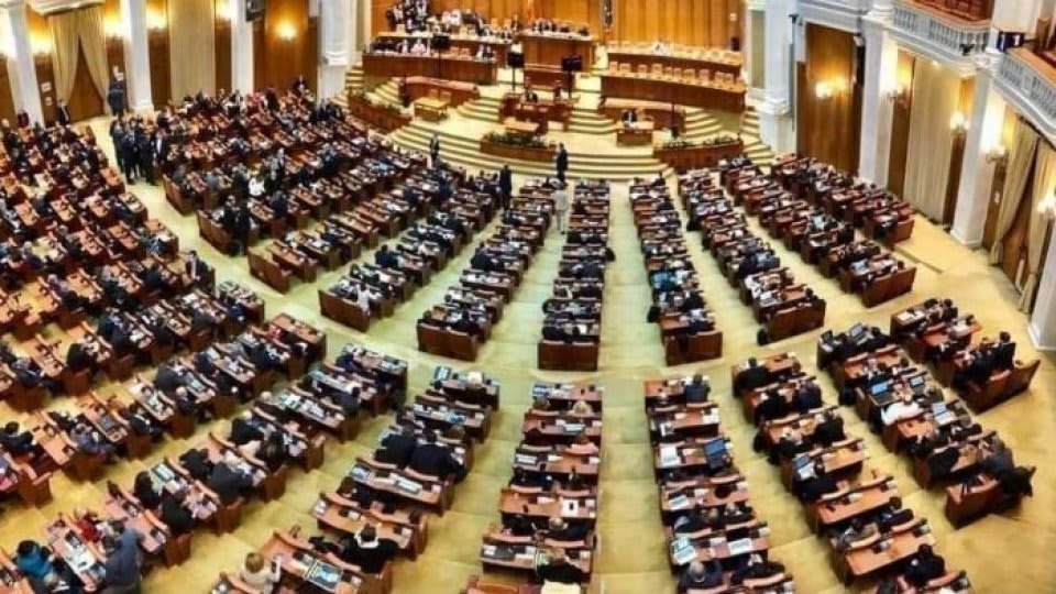 Parlamentul României în sesiune extraordinară