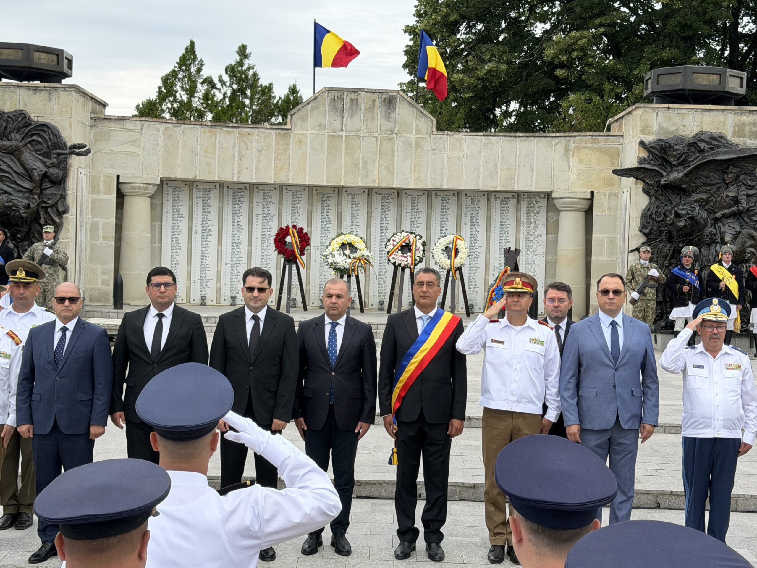 Ceremonial militar și religios la Mausoleul Eroilor din Mărăști