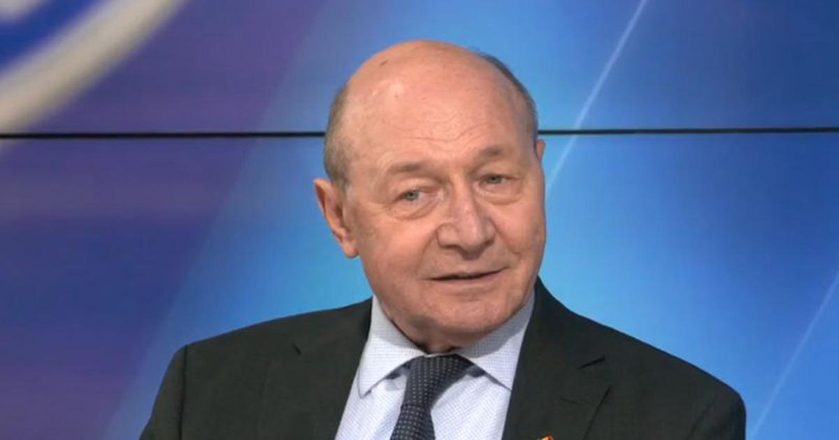 Traian Băsescu la o conferință de presă Traian Băsescu la o conferință de presă