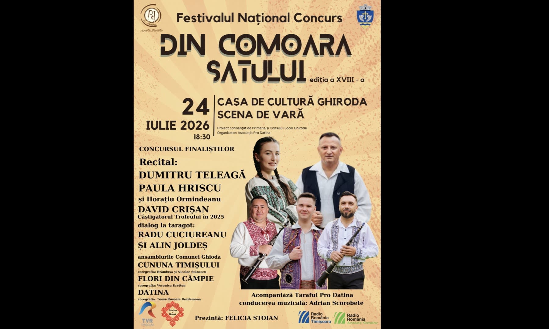 Tineri interpreți și dansatori în scenă la festivalul satului