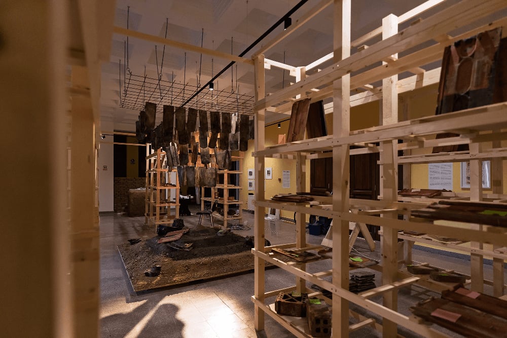 Casa de Cultură din Jimbolia pregătită pentru vernisajul expoziției