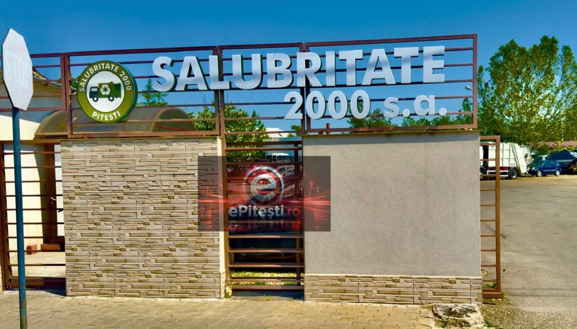 Salubritate 2000 angajează în Pitești, oameni în acțiune cu utilaje de salubritate