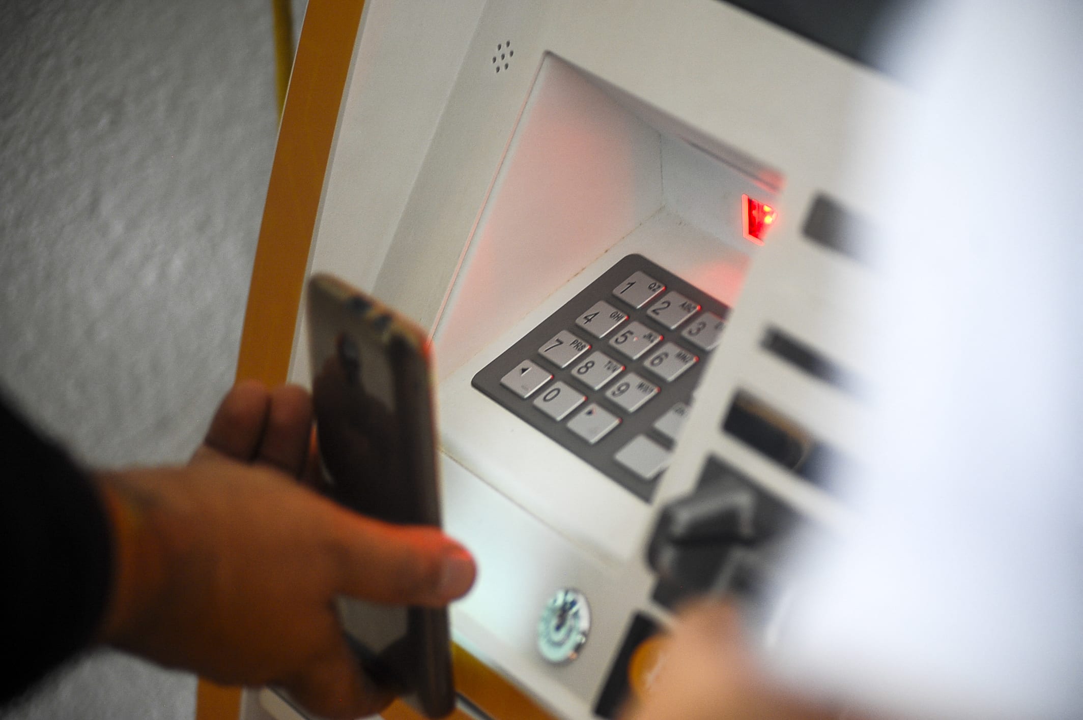 Bancomat în Franța, reducere, plăți numerar