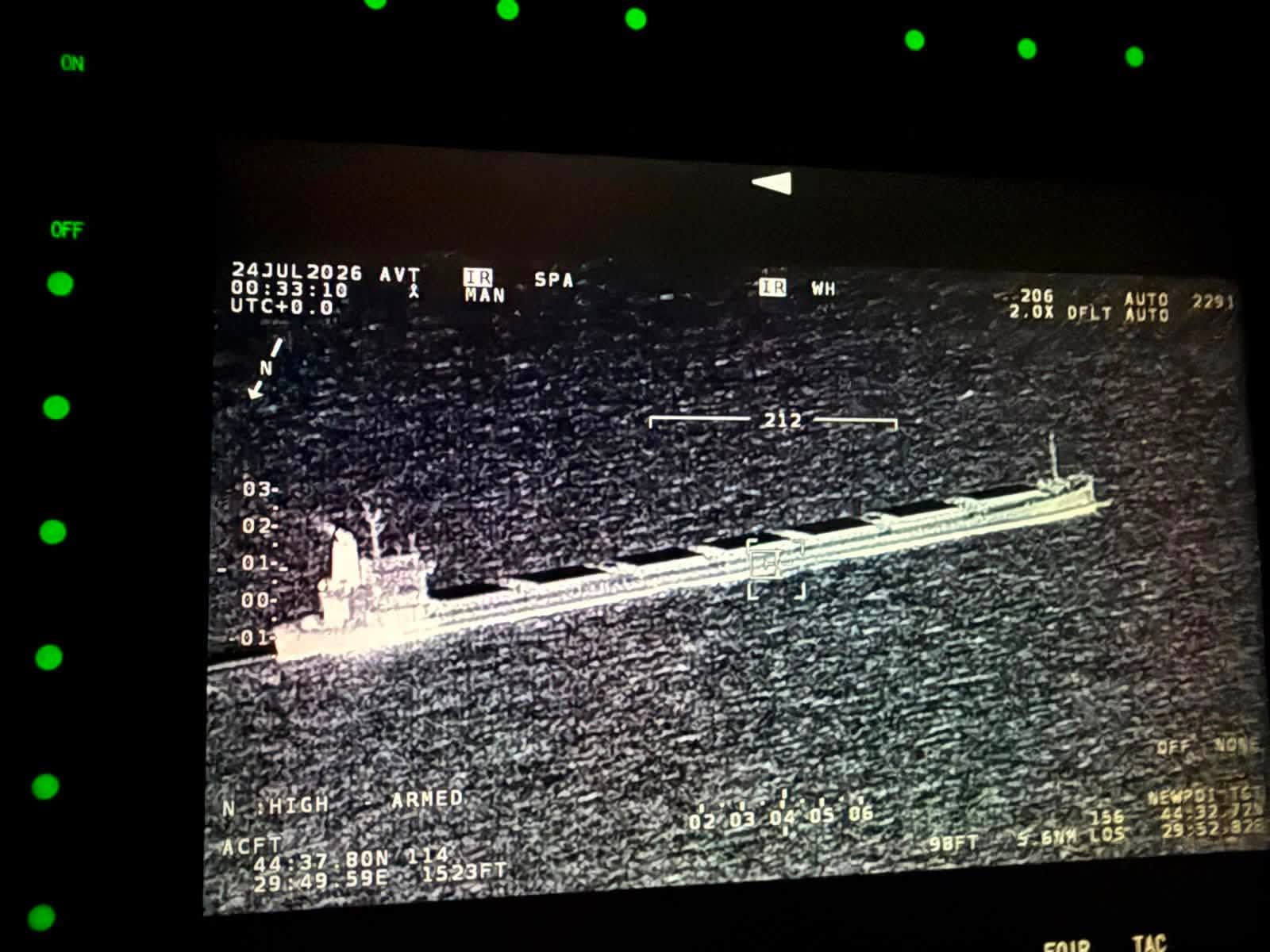 Navă avariată în Marea Neagră, echipaj și nave de intervenție
