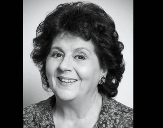 Portretul actriței Adela Mărculescu în scenă