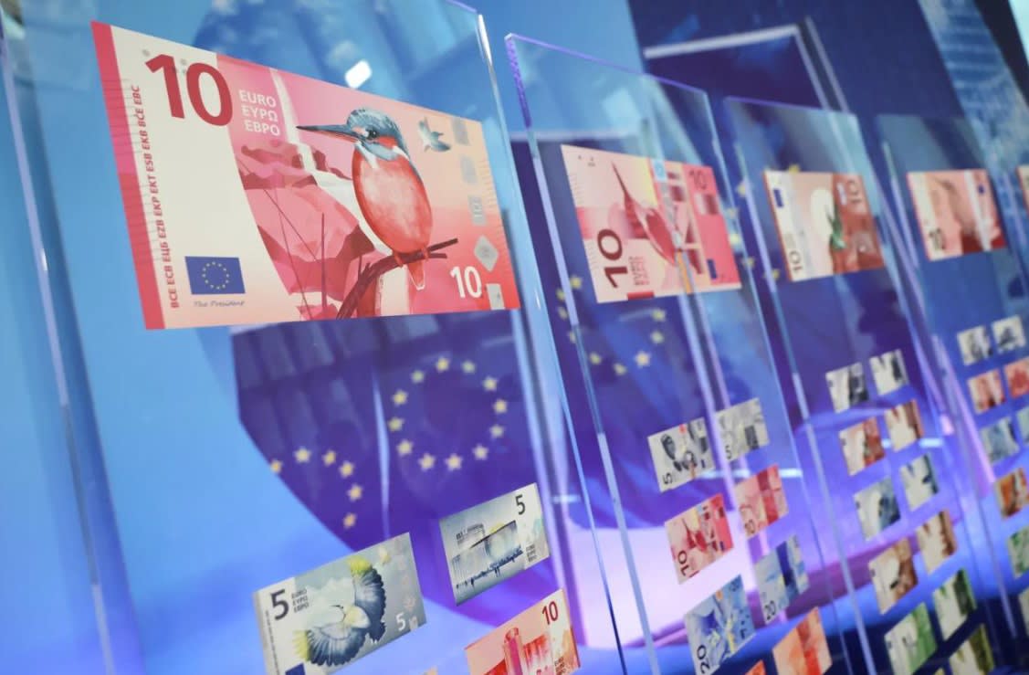 Noile bancnote euro, variante finale, design, securitate, cetățeni votând