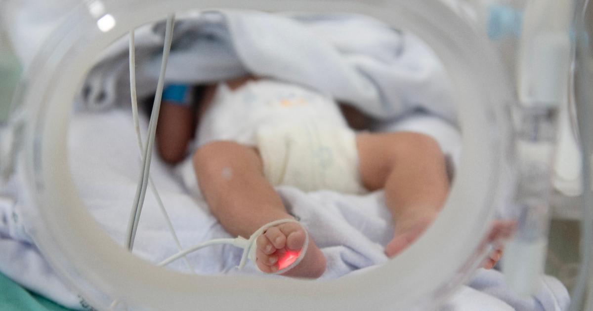 Naștere cvadrupleți la spital